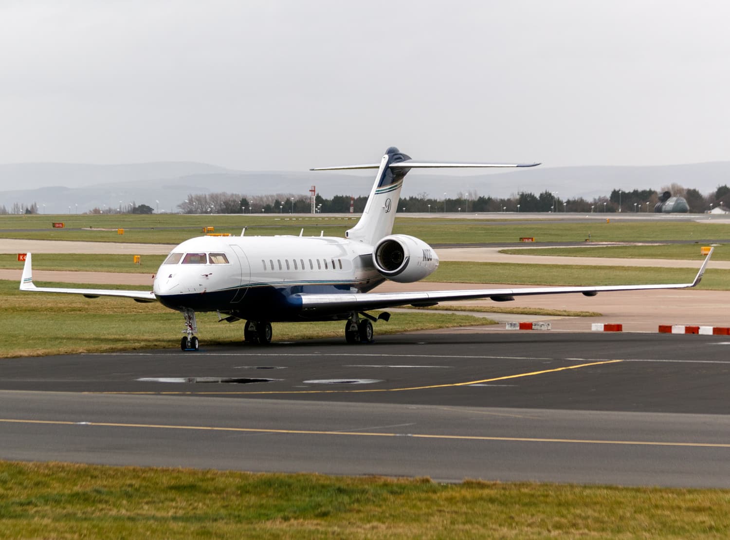N1DG - Business jet