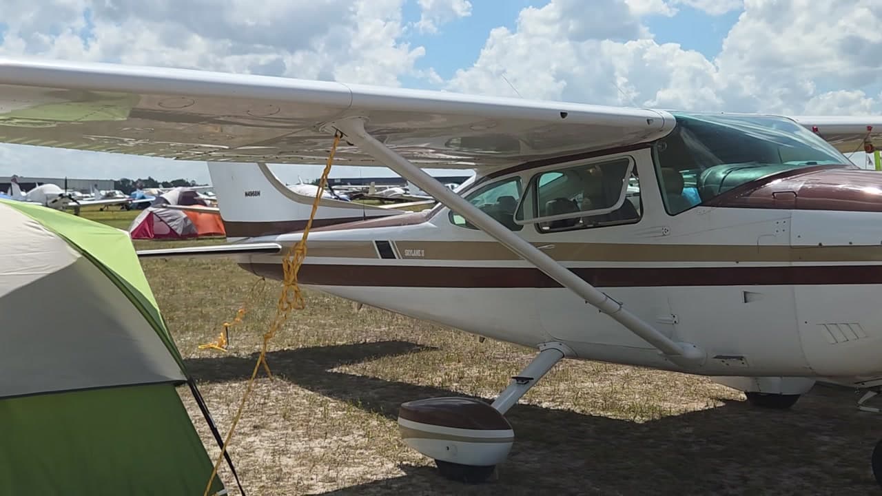 N4968N at KLAL