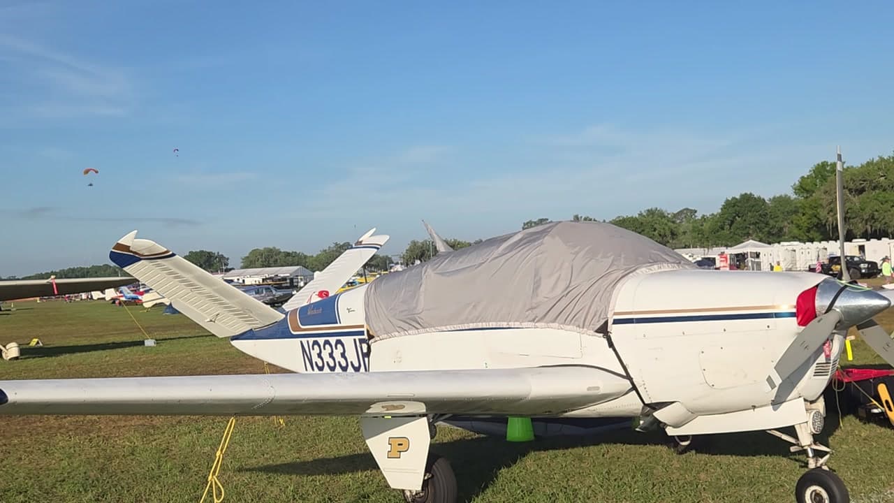 N333JR at KLAL