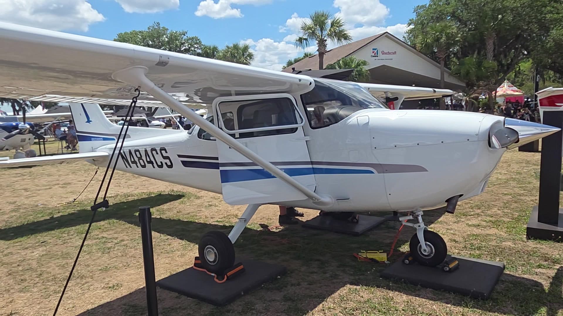N484CS - Cessna 182
