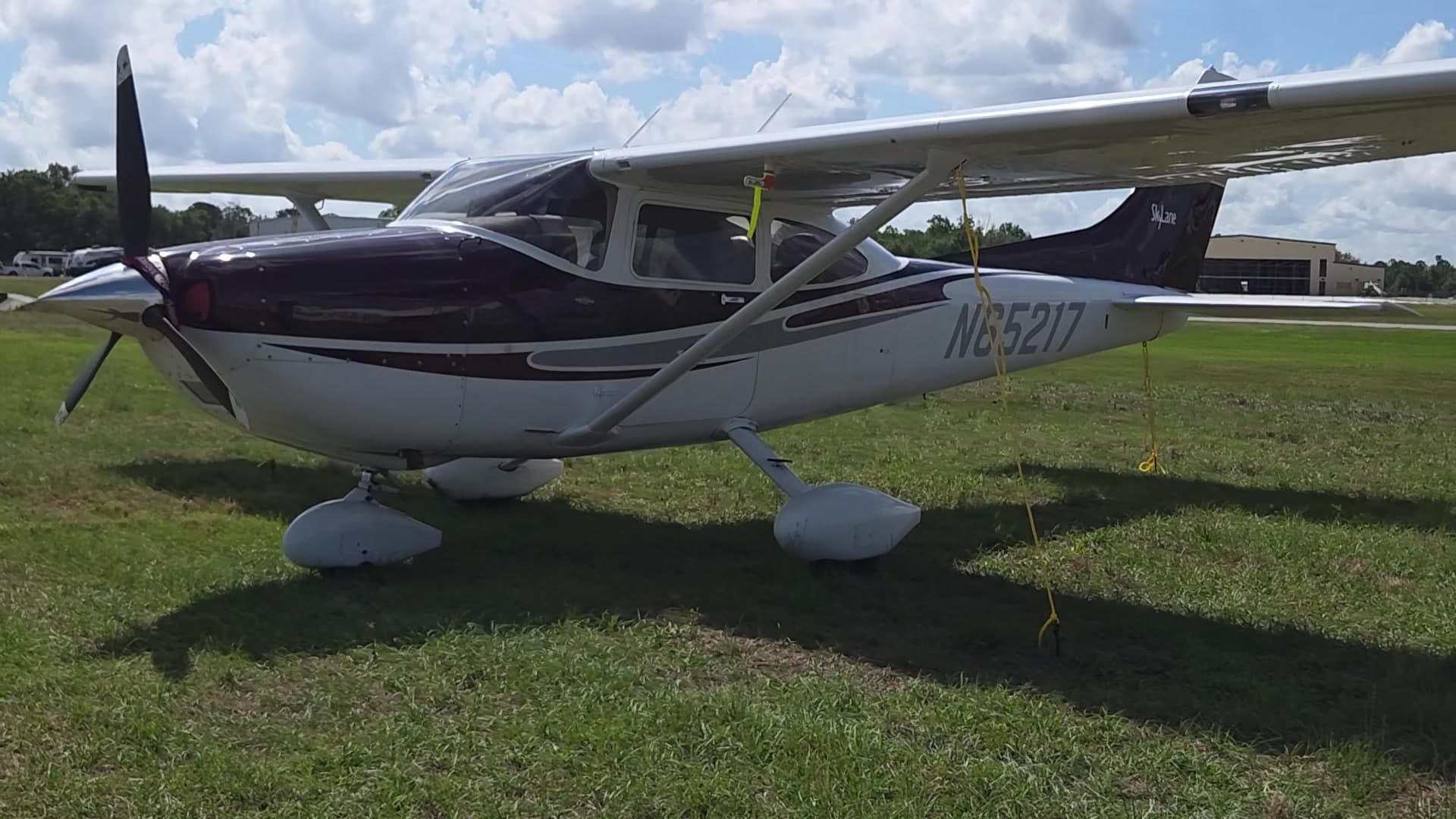 N85217 - Cessna 182 Skylane