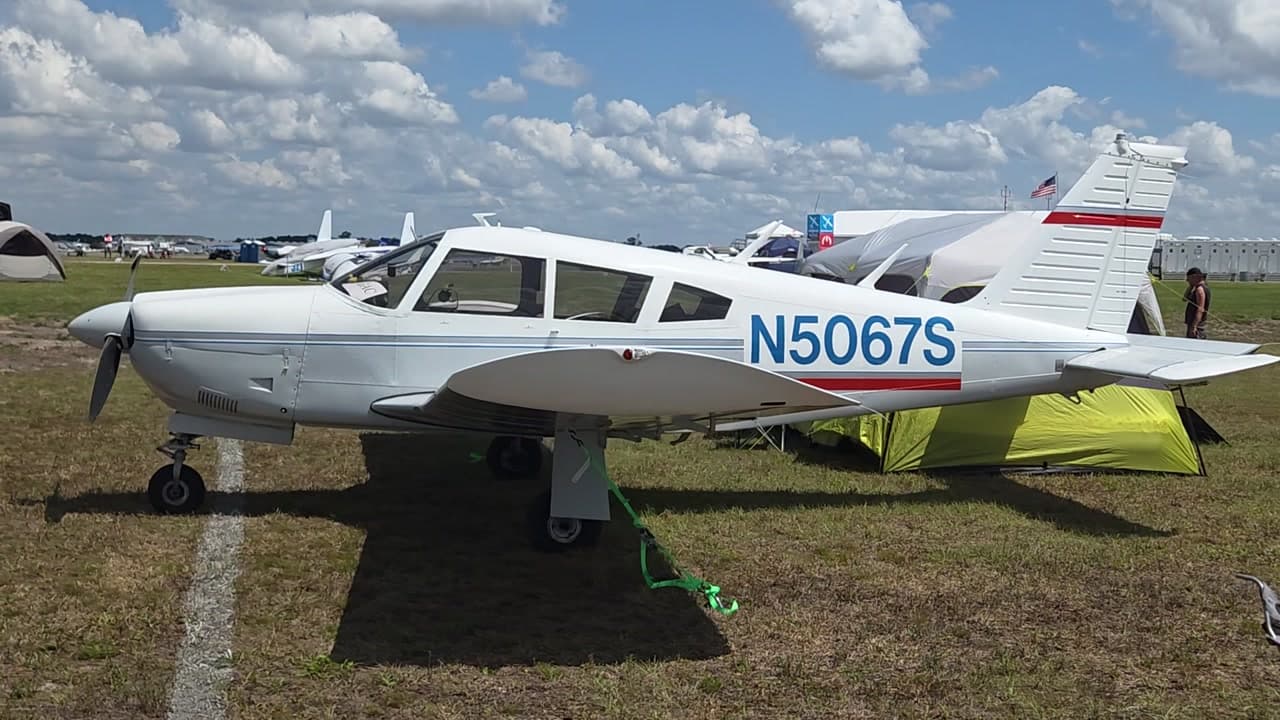 N5067S at KLAL