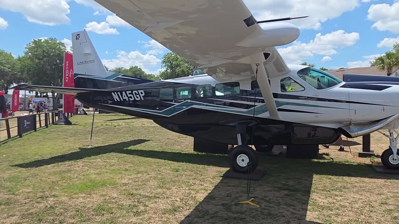 N145GP at KLAL