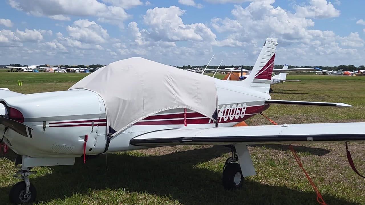 N40068 at KLAL