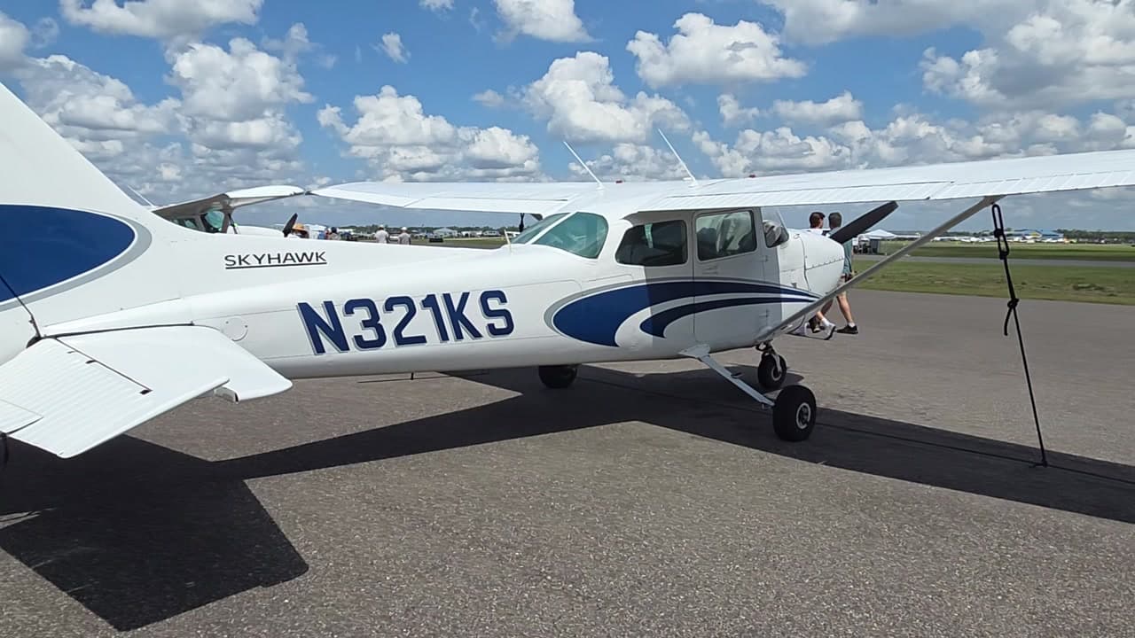N321KS at KLAL