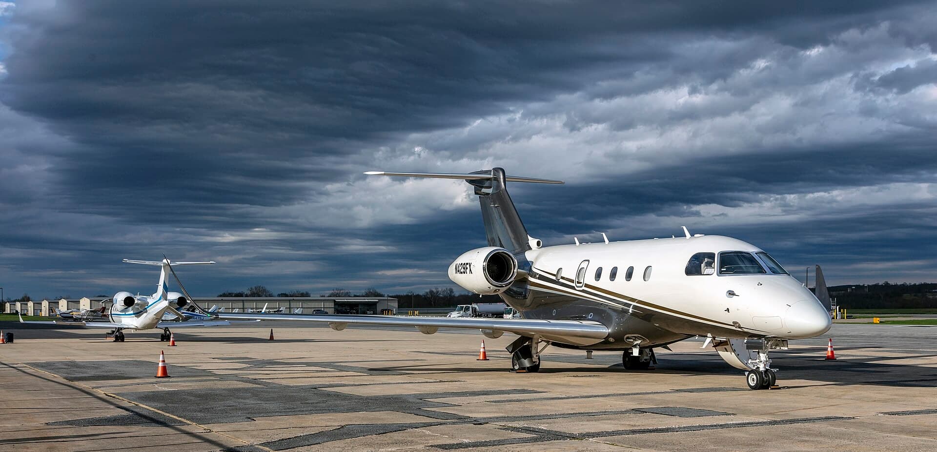 N429FX — Business jet