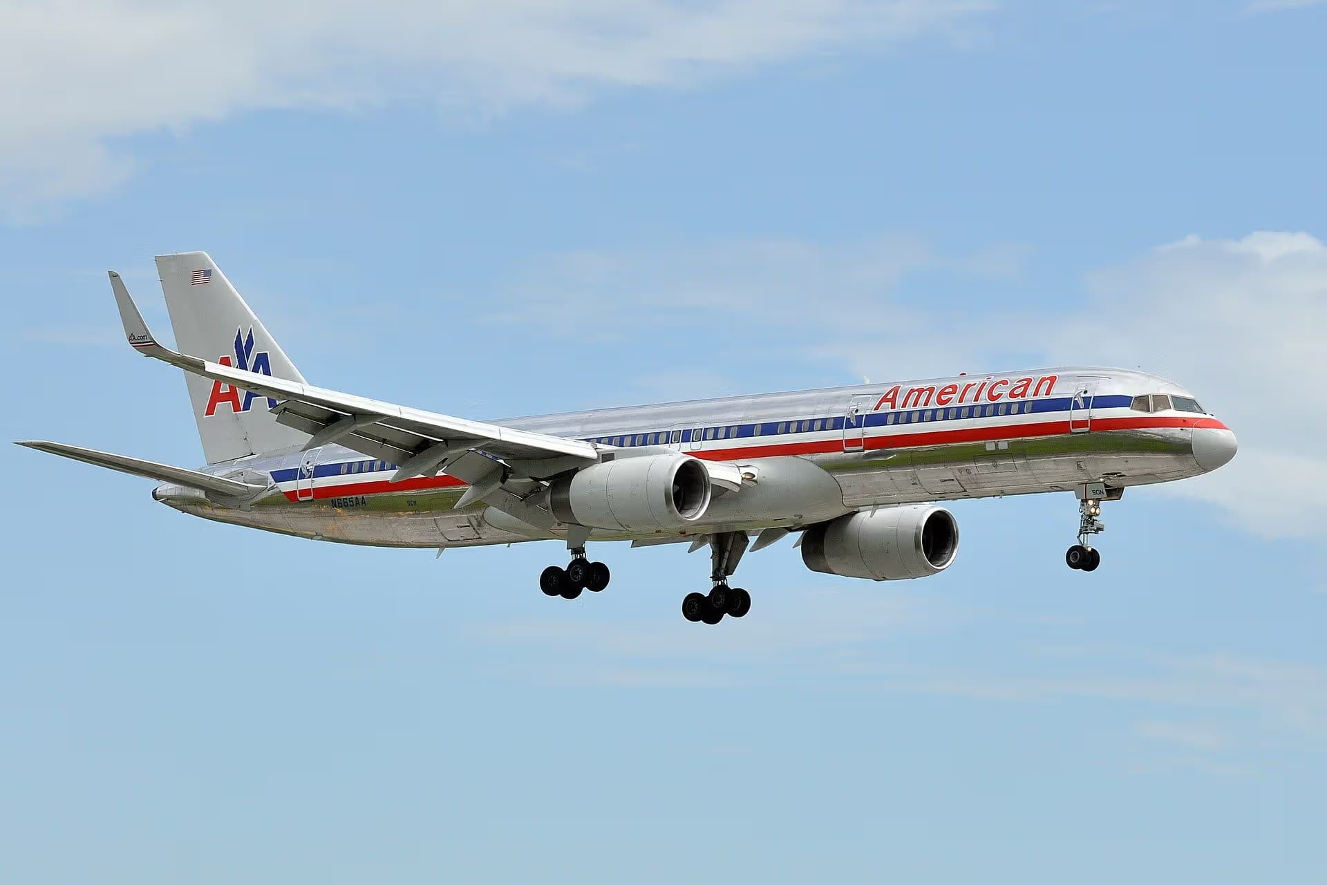 N665AA — Boeing