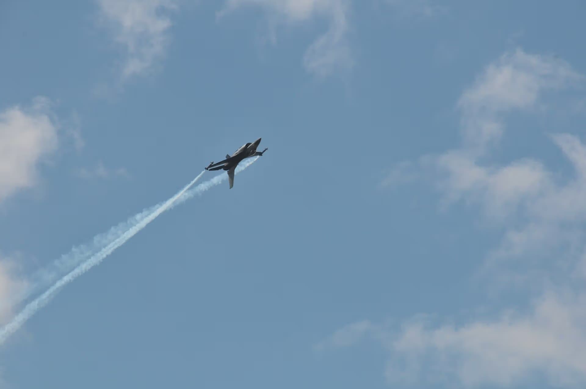 Unidentified — Aircraft
