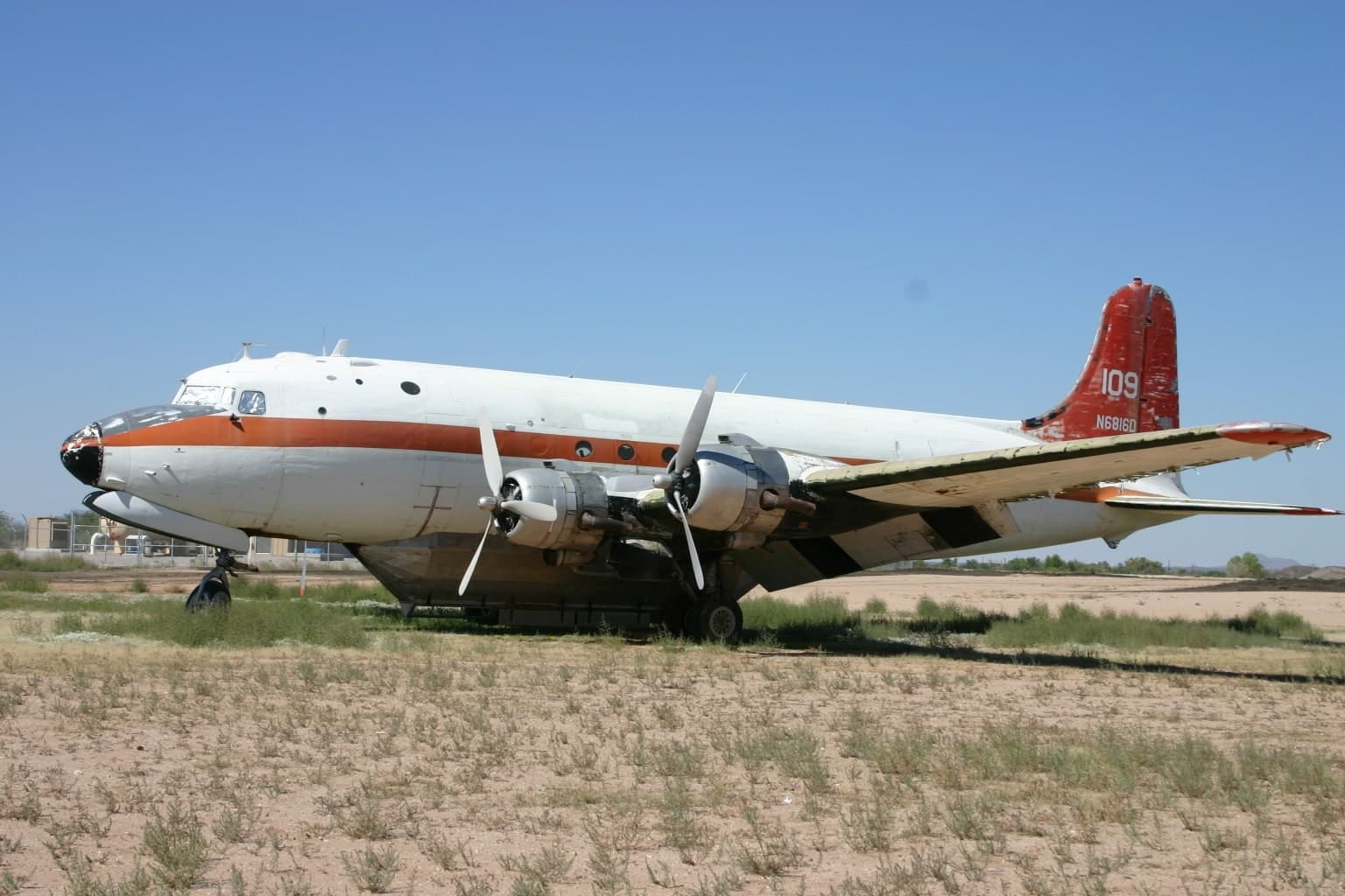 N6816D — Douglas