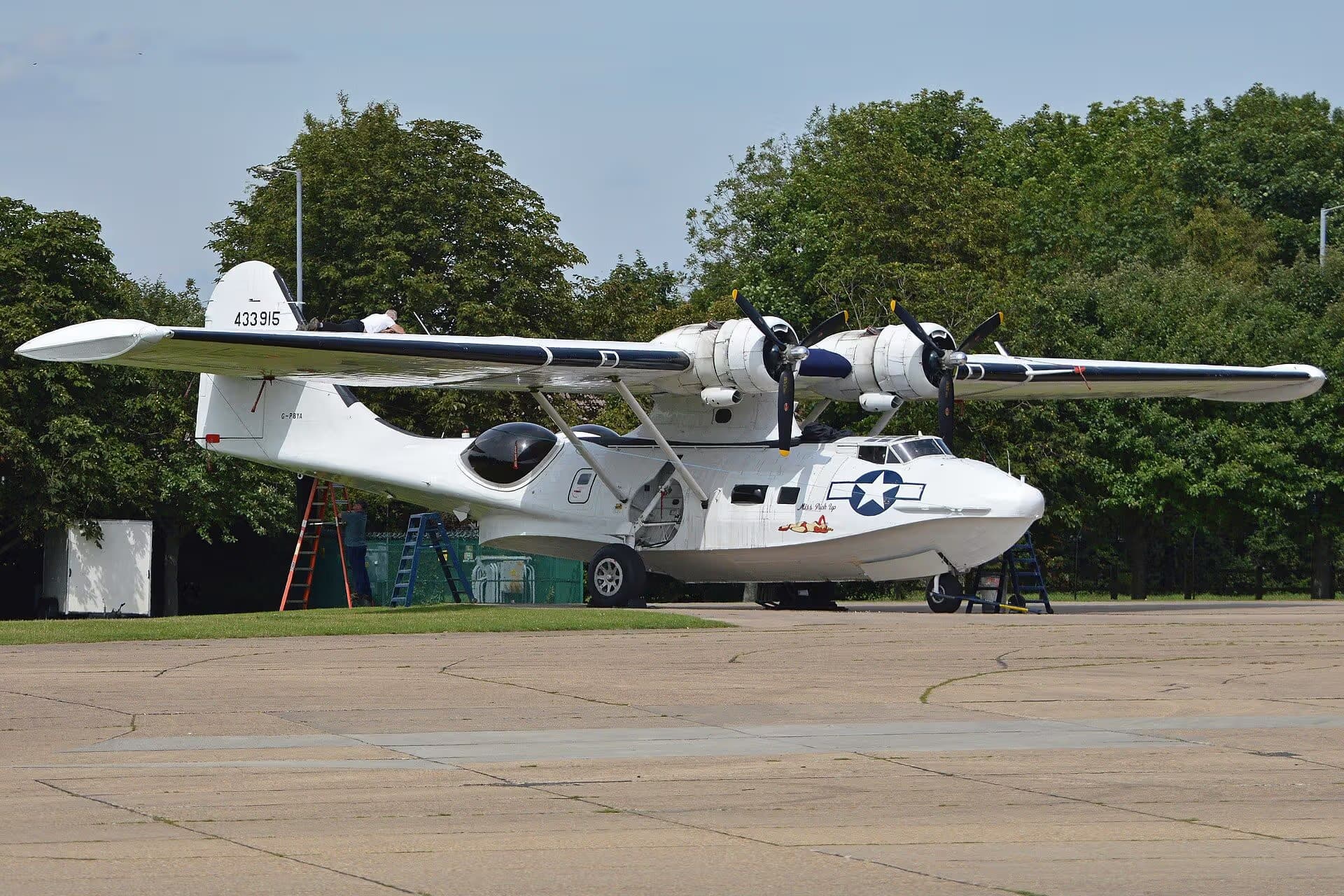 Unidentified — Aircraft