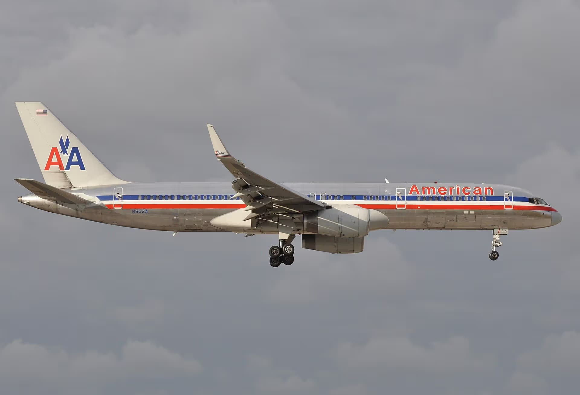 N653A — Twin-engine aircraft