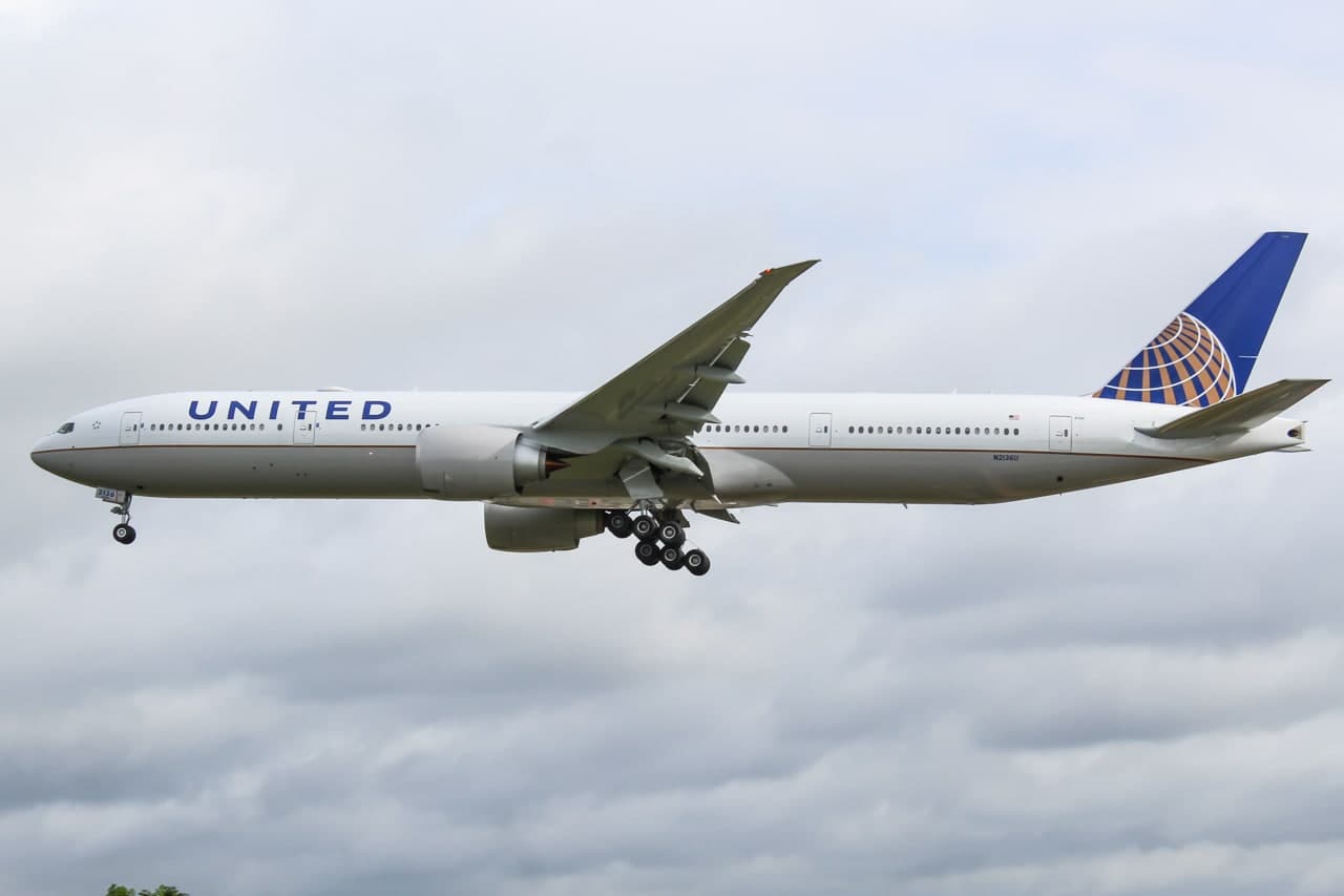 N2136U — Boeing