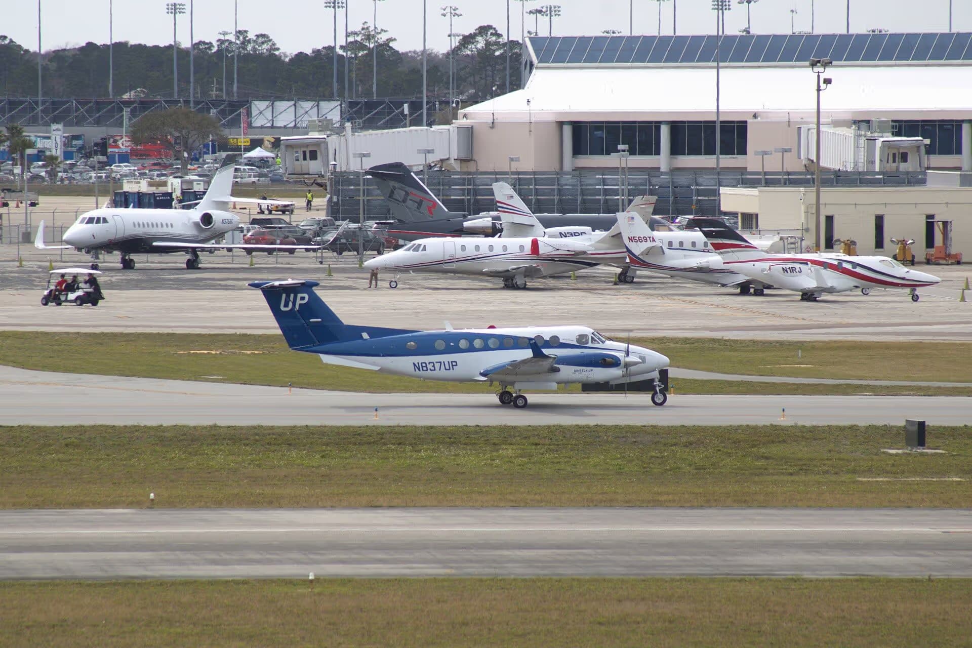 N837UP — Beechcraft