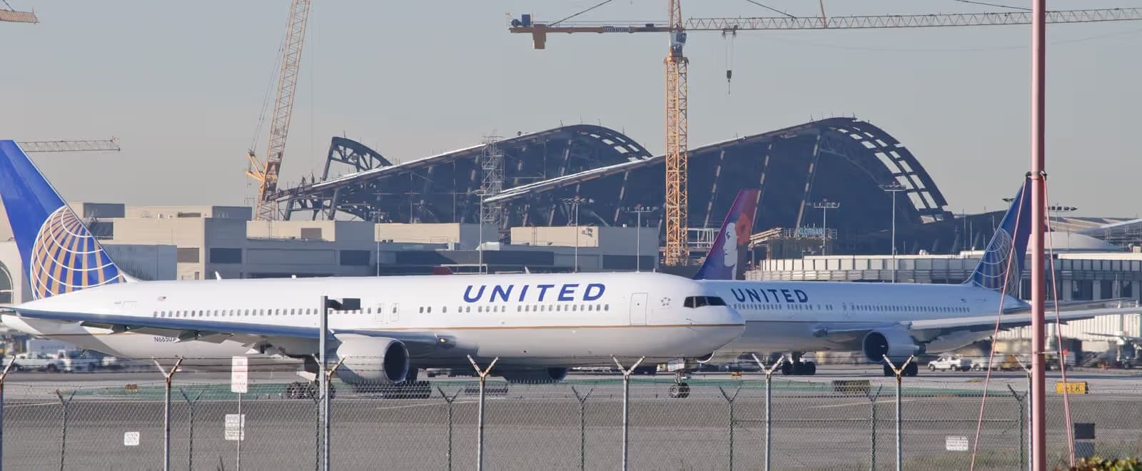 N665UA — Boeing