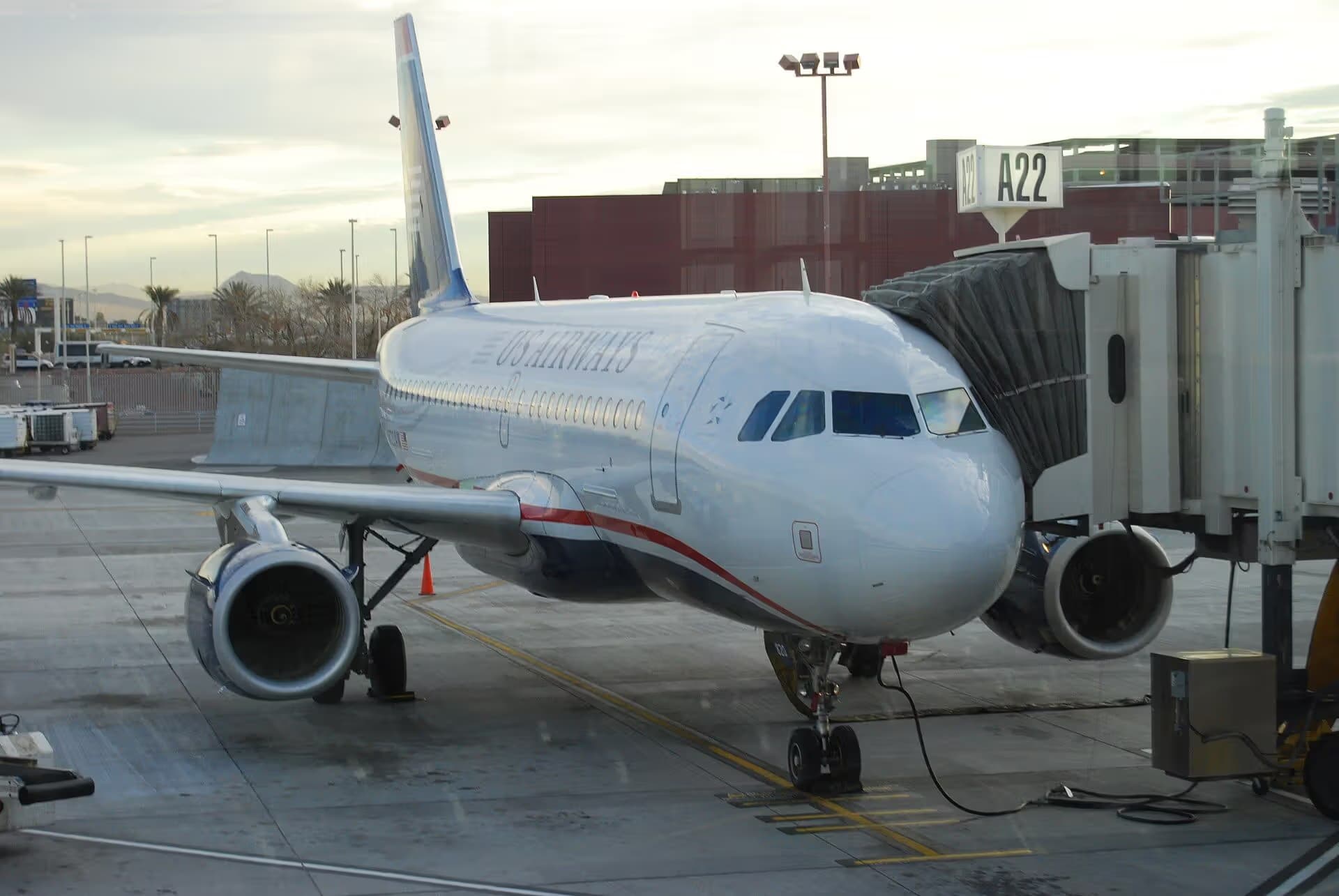N820AW — Twin-engine aircraft