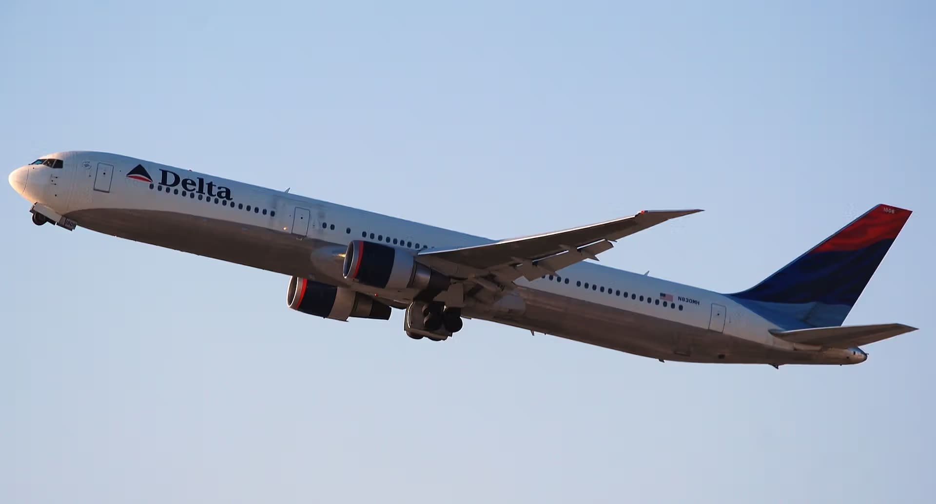N830MH — Boeing