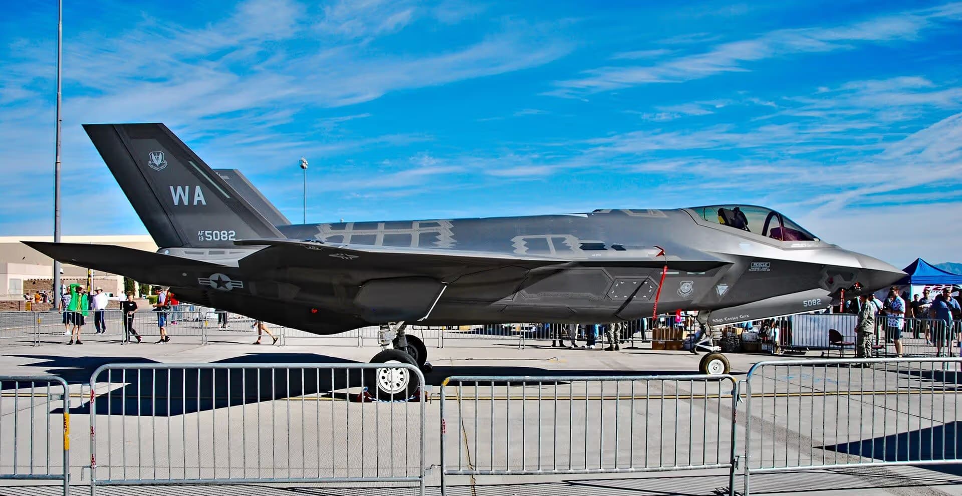 Unidentified — Lockheed