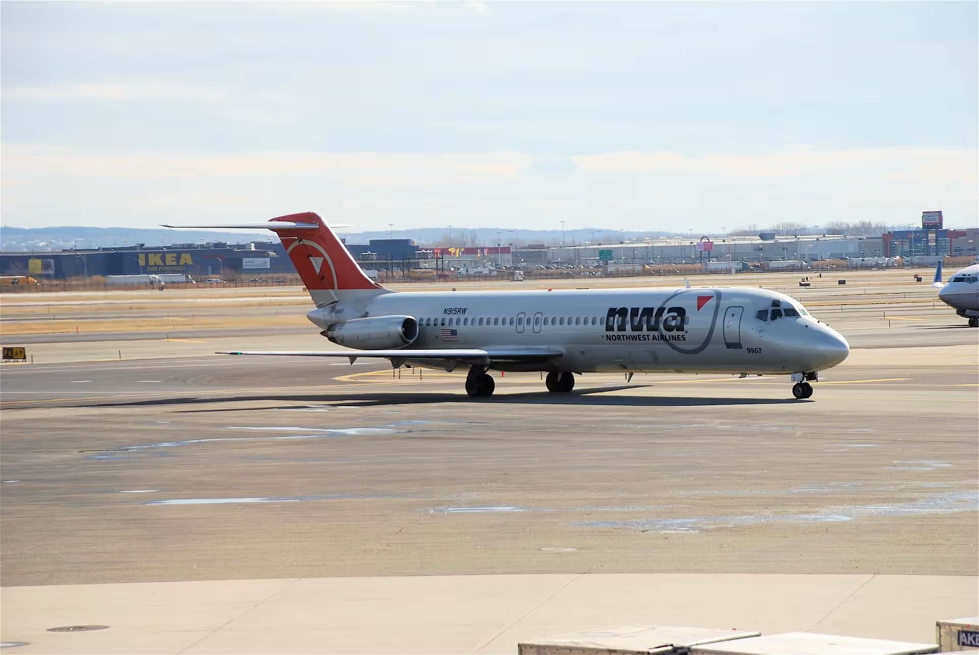 N915RW — Aircraft
