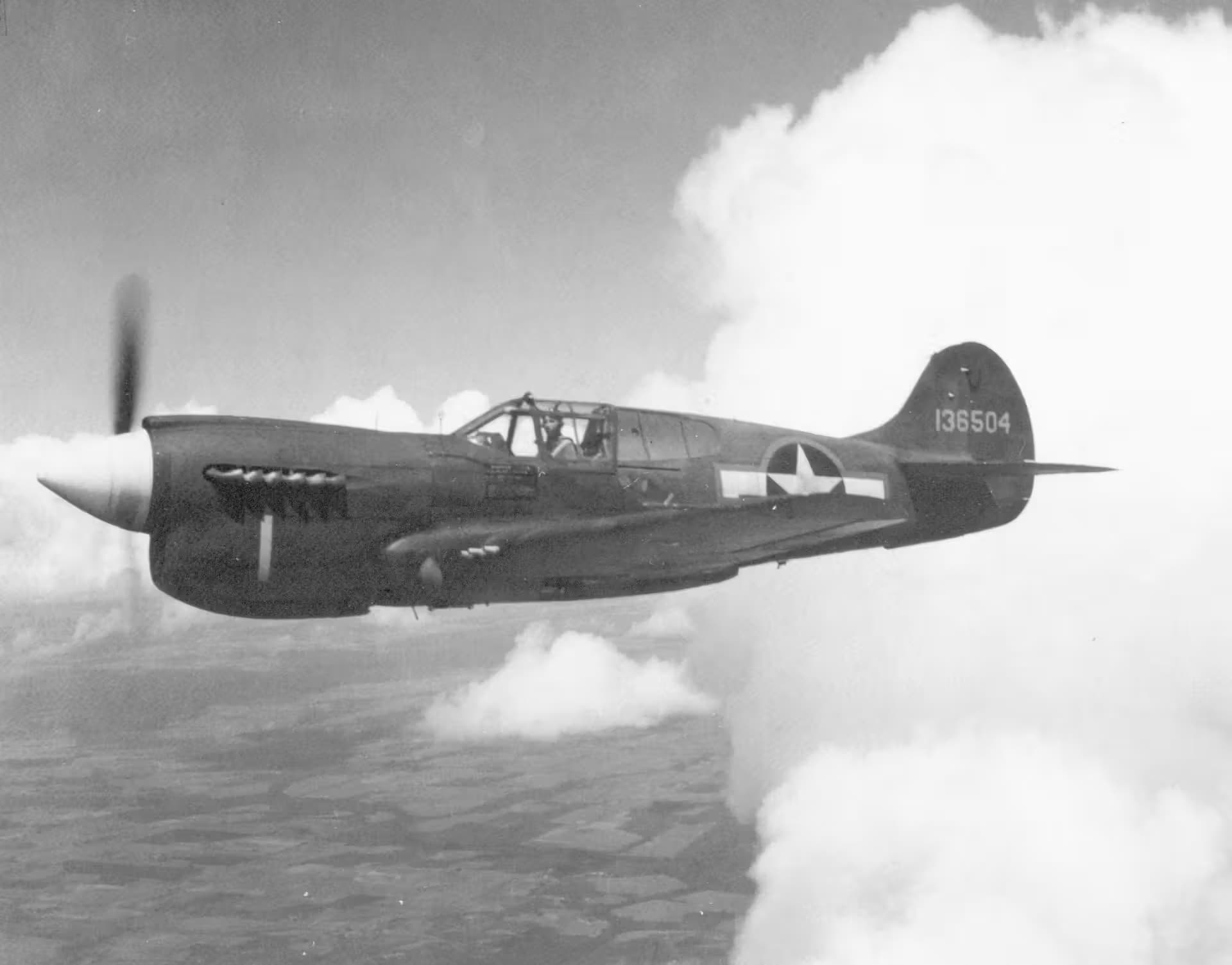 Unidentified — Single-engine aircraft