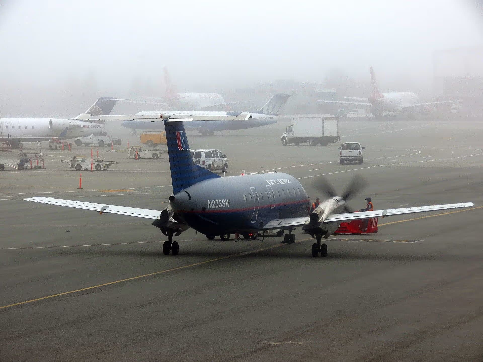 N233SW — Embraer