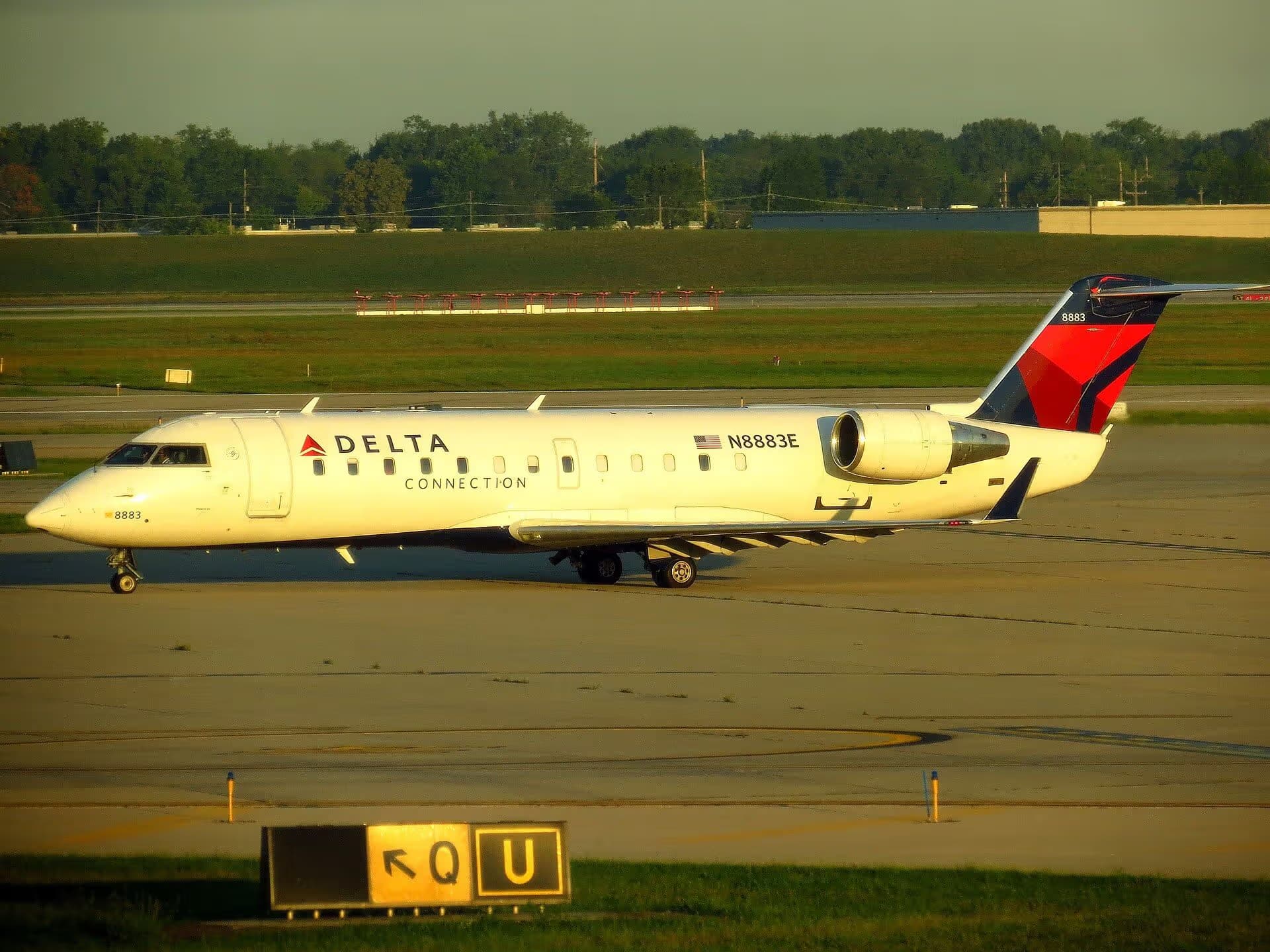 N8883E — Bombardier