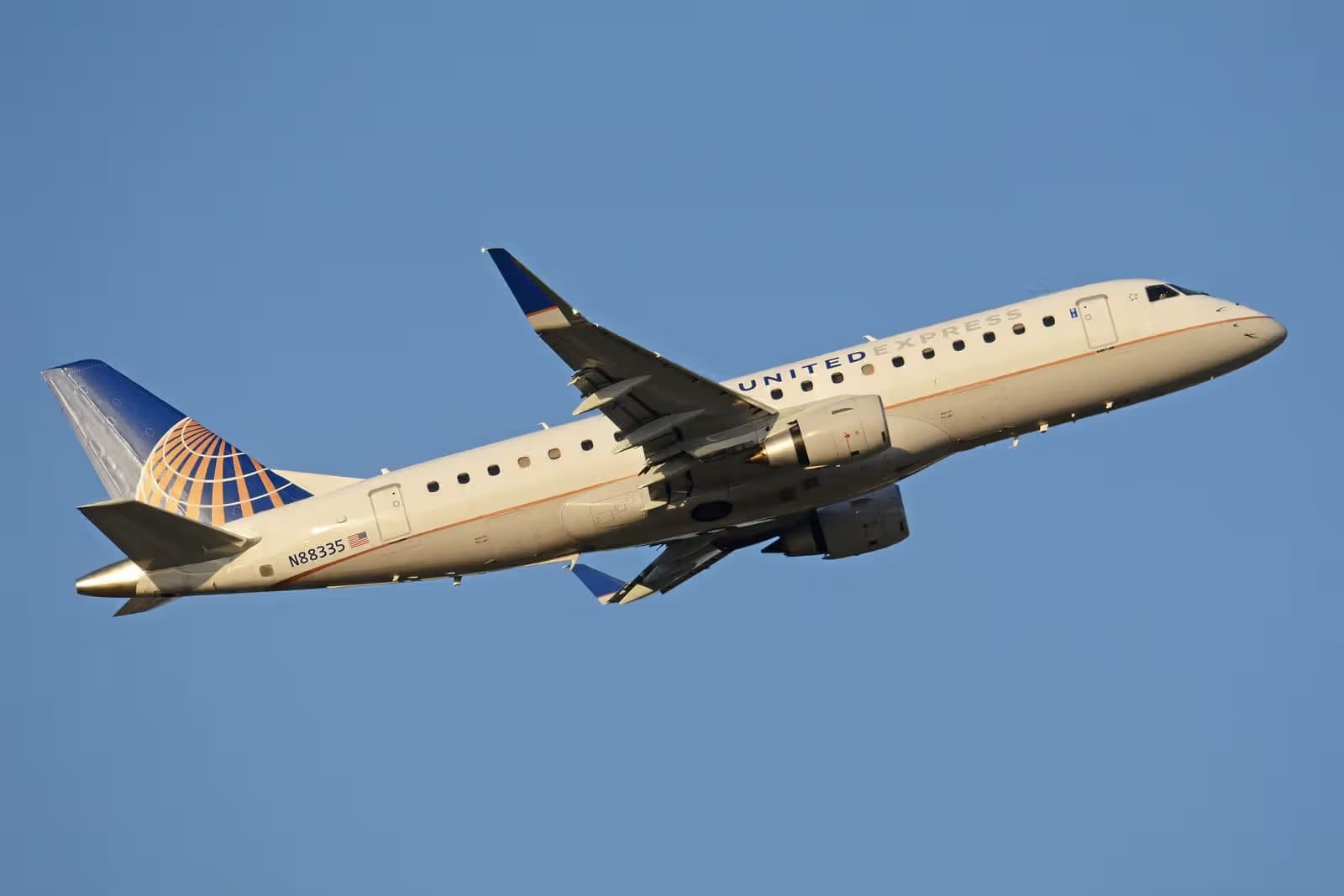 N88335 — Twin-engine aircraft