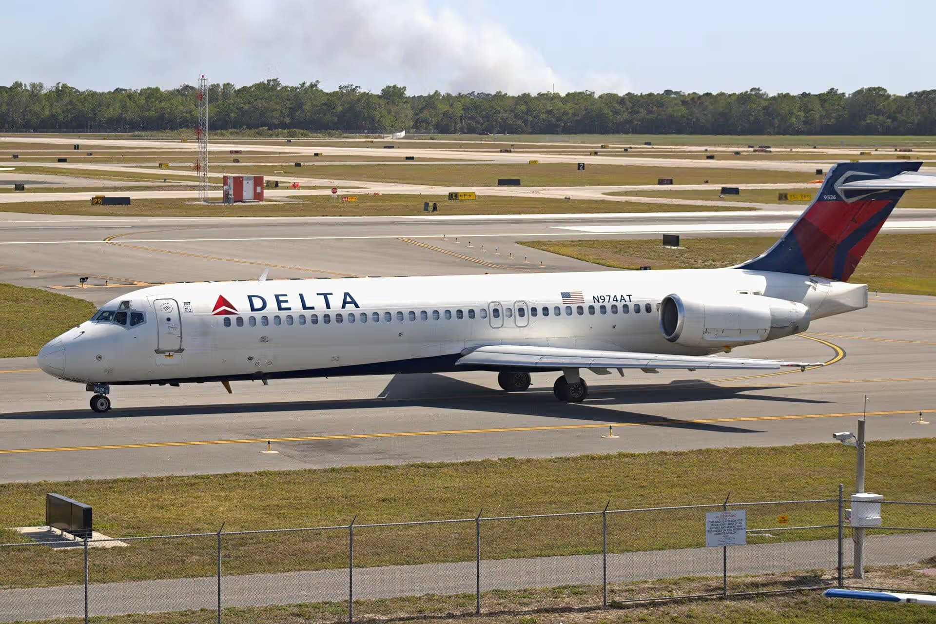 N974AT — Twin-engine aircraft