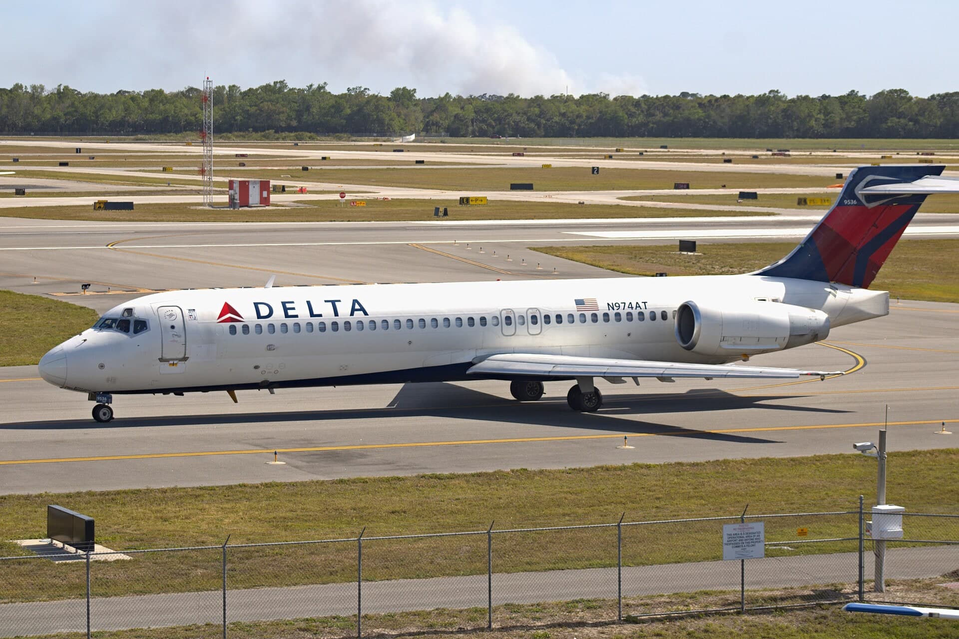 N974AT — Twin-engine aircraft
