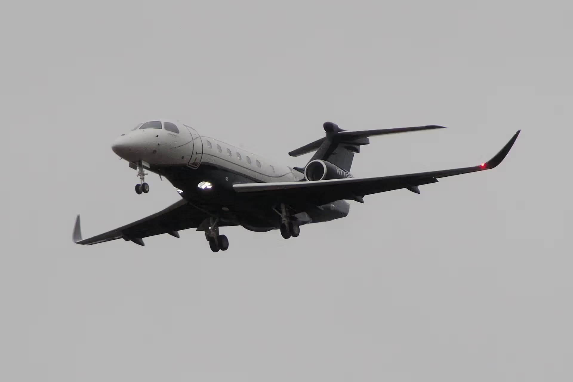 N776EE — Embraer