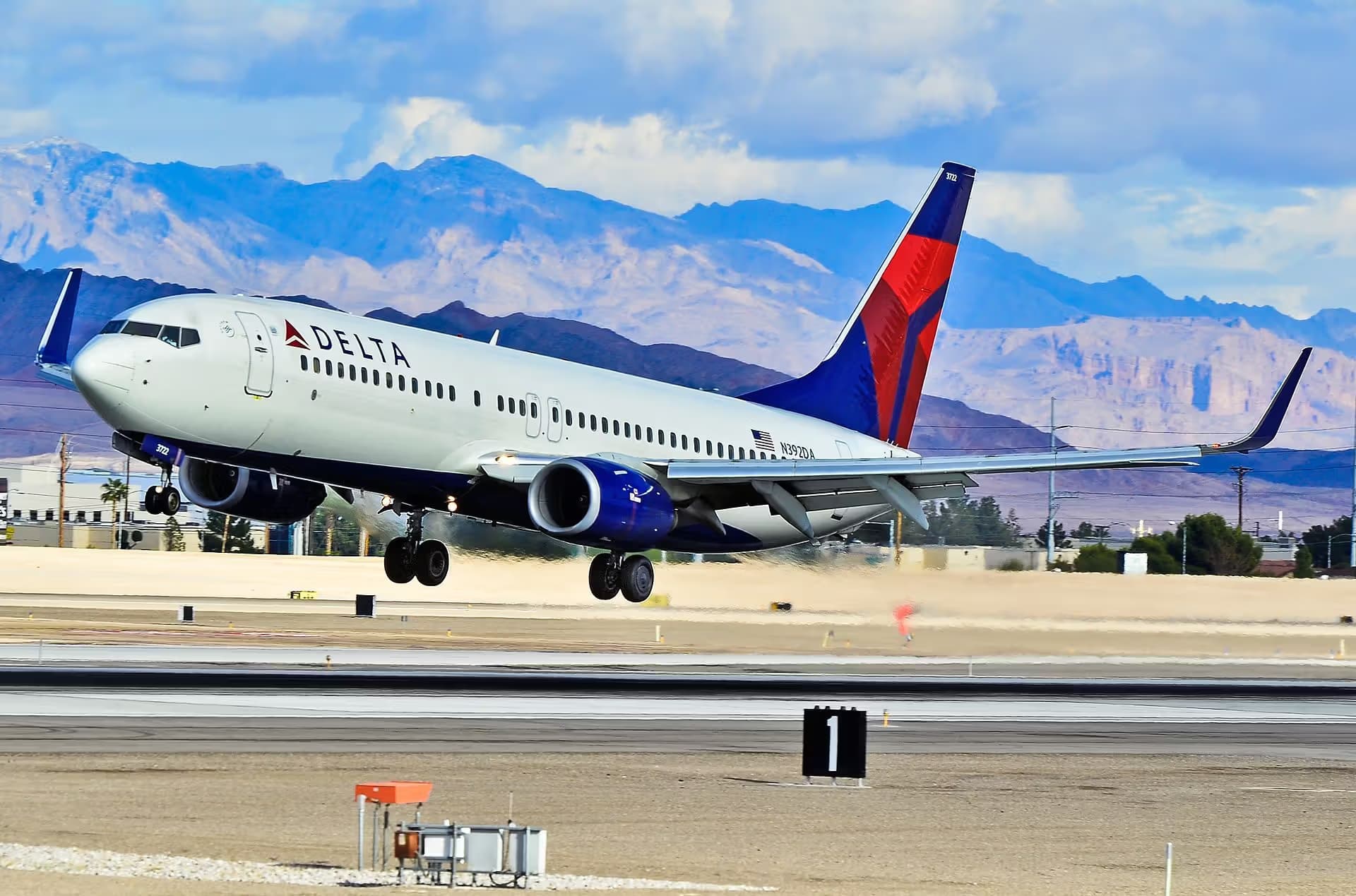 N392DA — Boeing