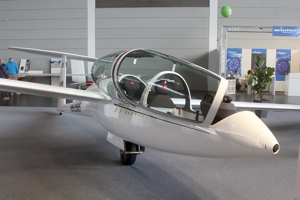 HB-2565 — Glider