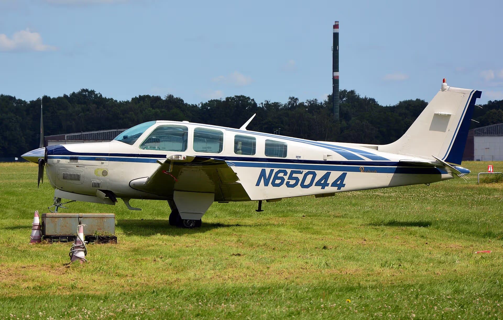N65044 — Beechcraft