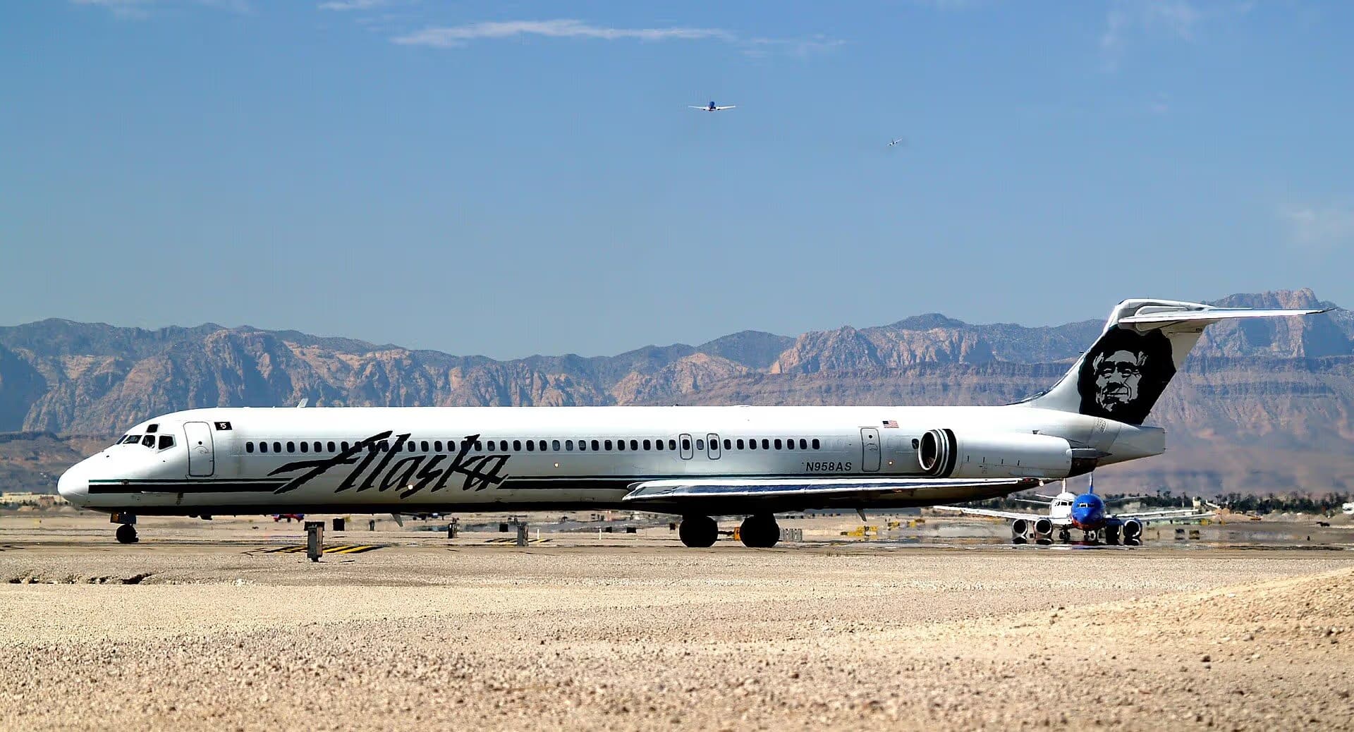 N958AS — Twin-engine aircraft