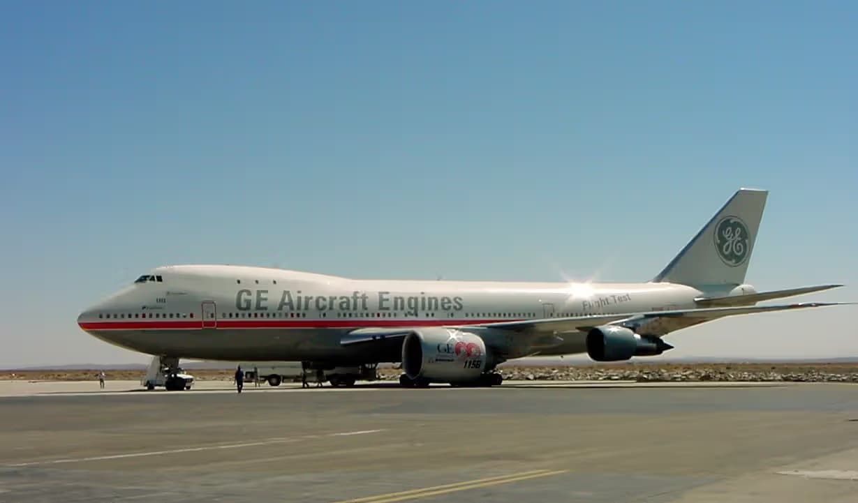 N747GE — Boeing