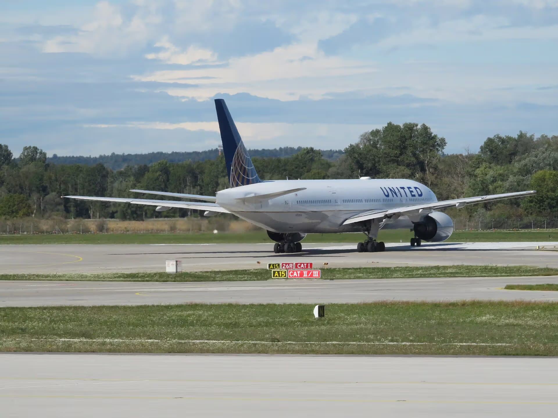 N229UA — Boeing at Munich Airport