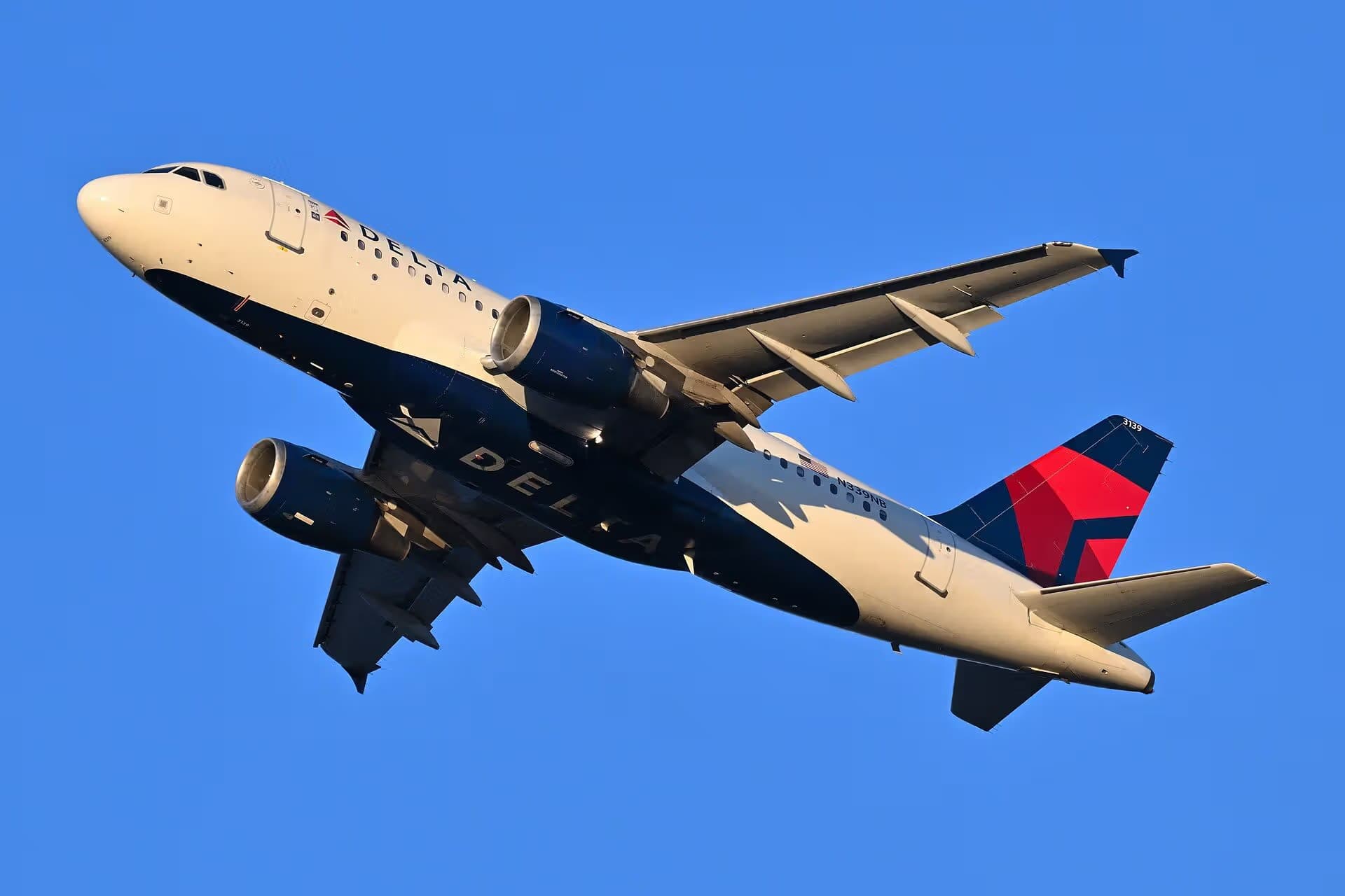 N339NB — Airbus