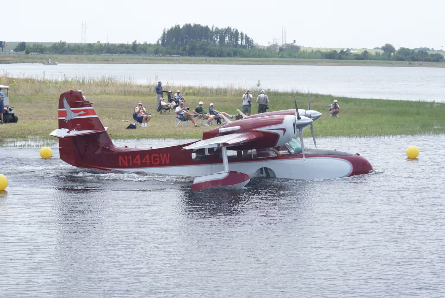N144GW — Twin-engine aircraft