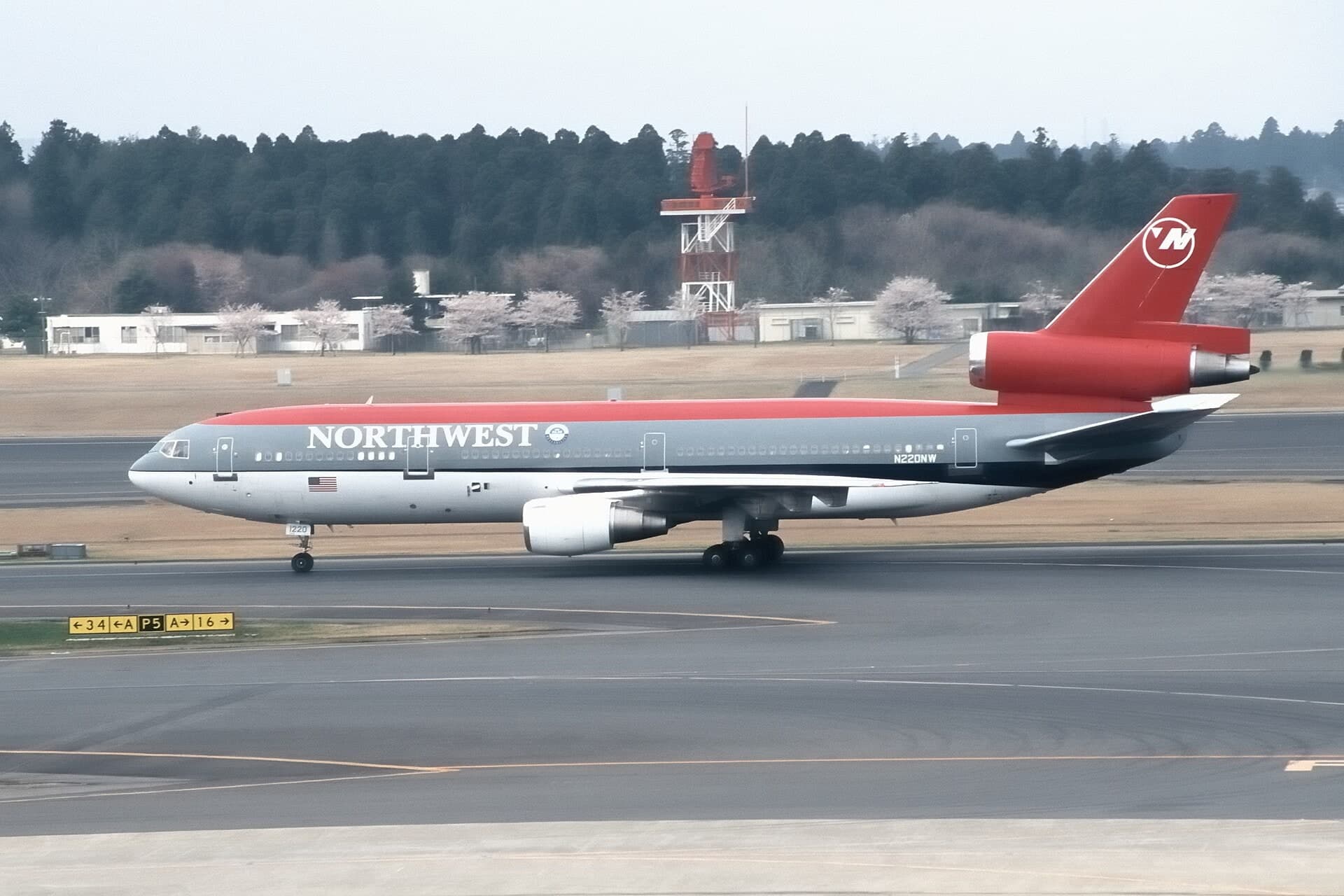 N220NW — Aircraft