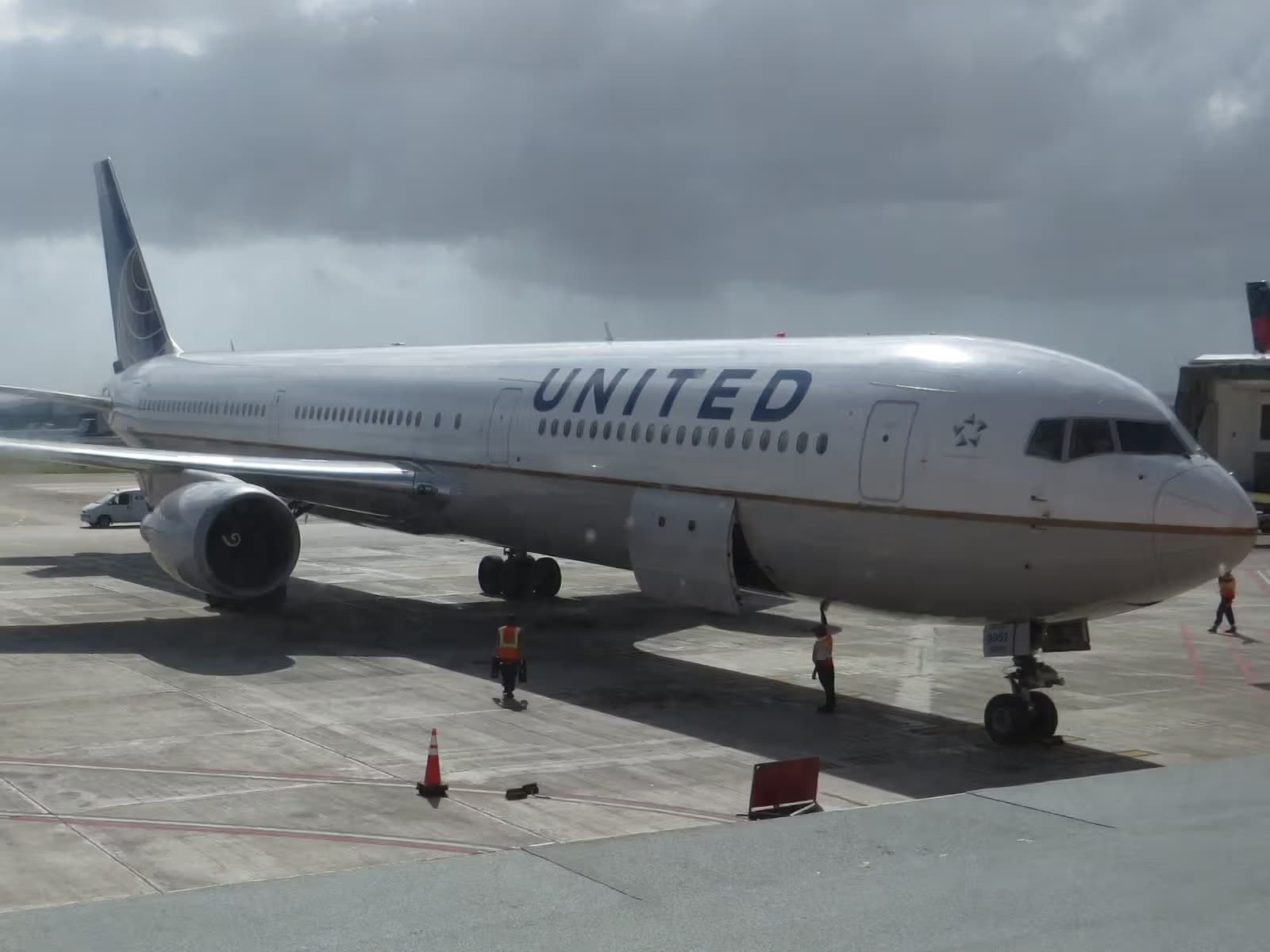 N67052 — Boeing
