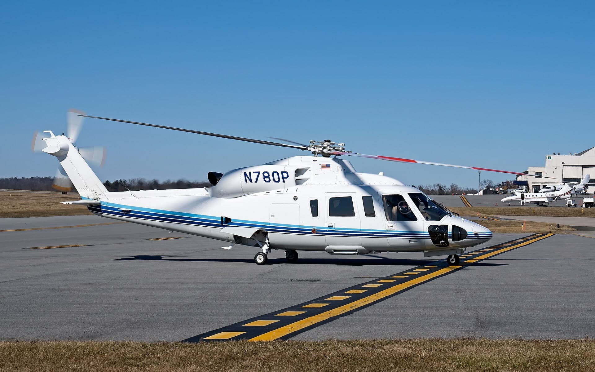 N780P — Helicopter
