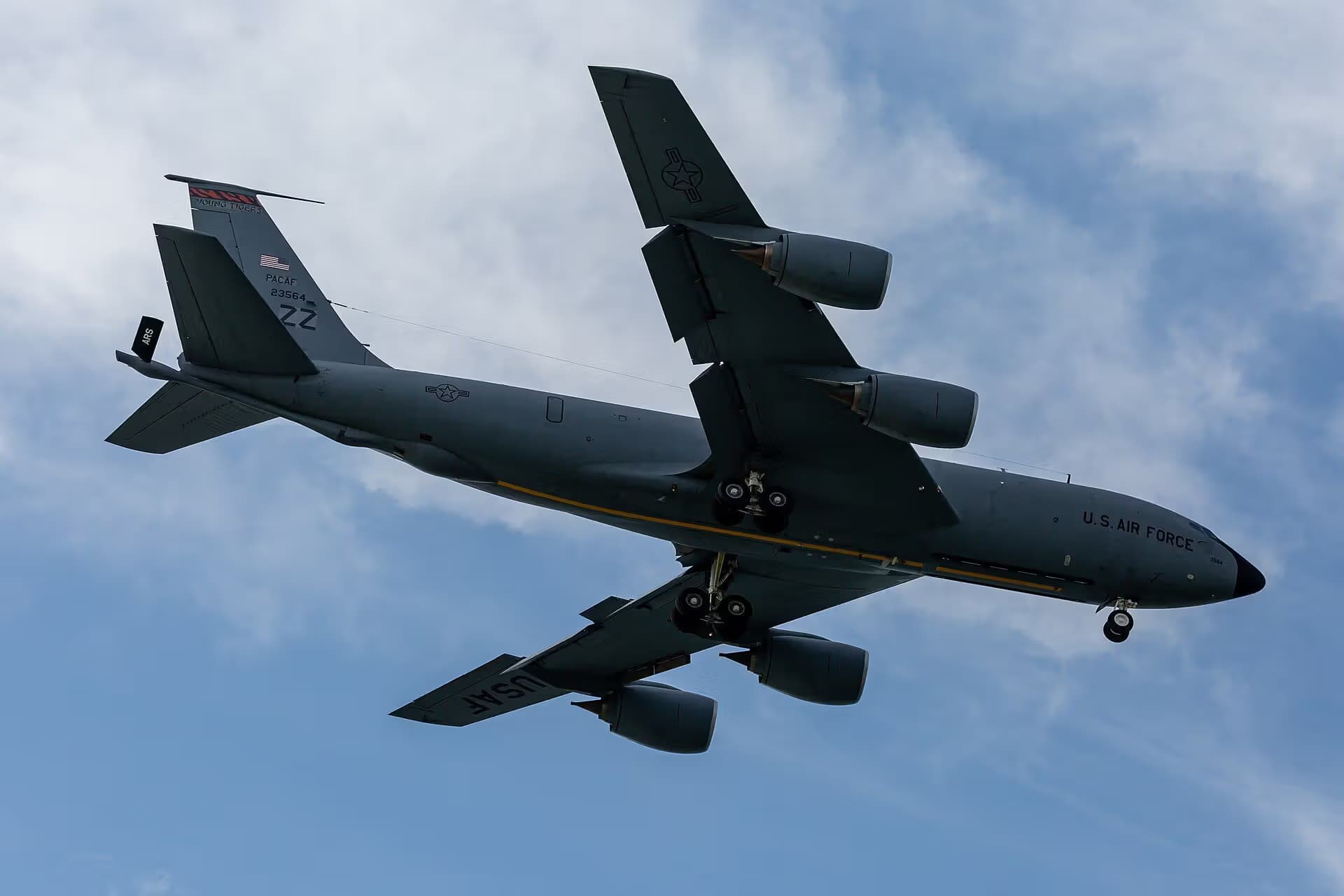 Unidentified — Boeing