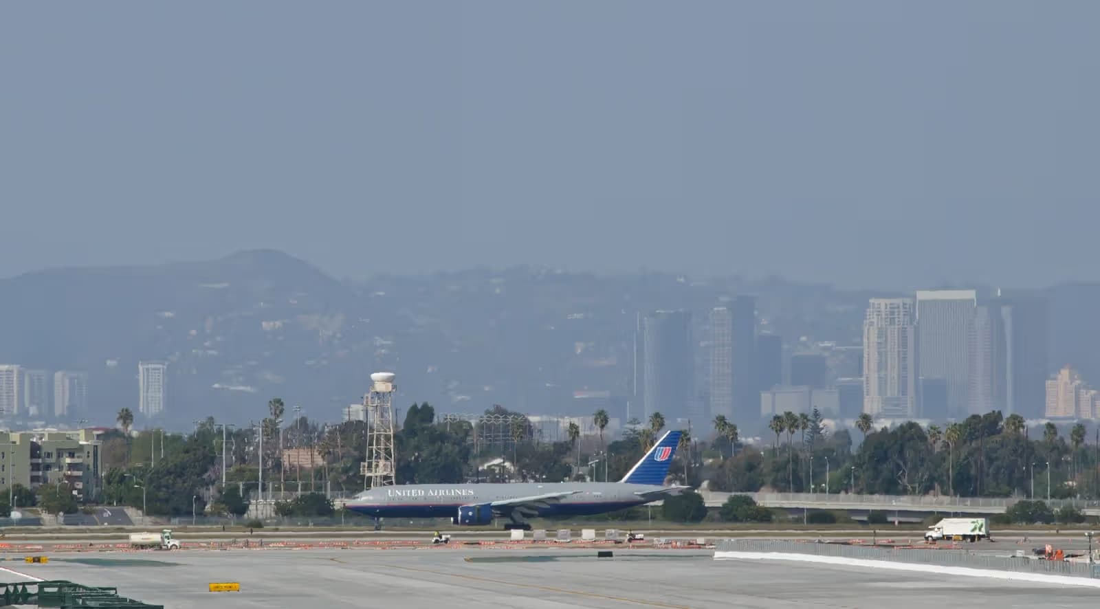 N229UA — Boeing