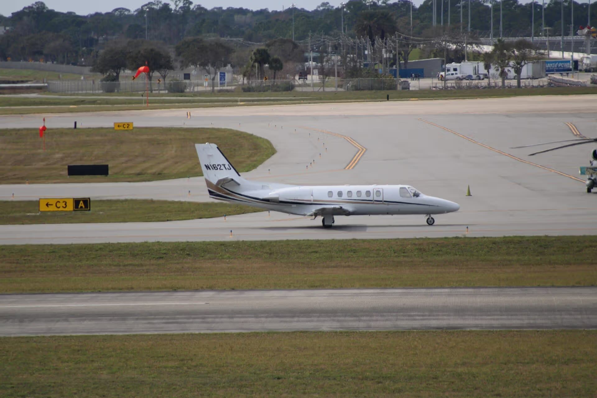 N162TJ — Business jet