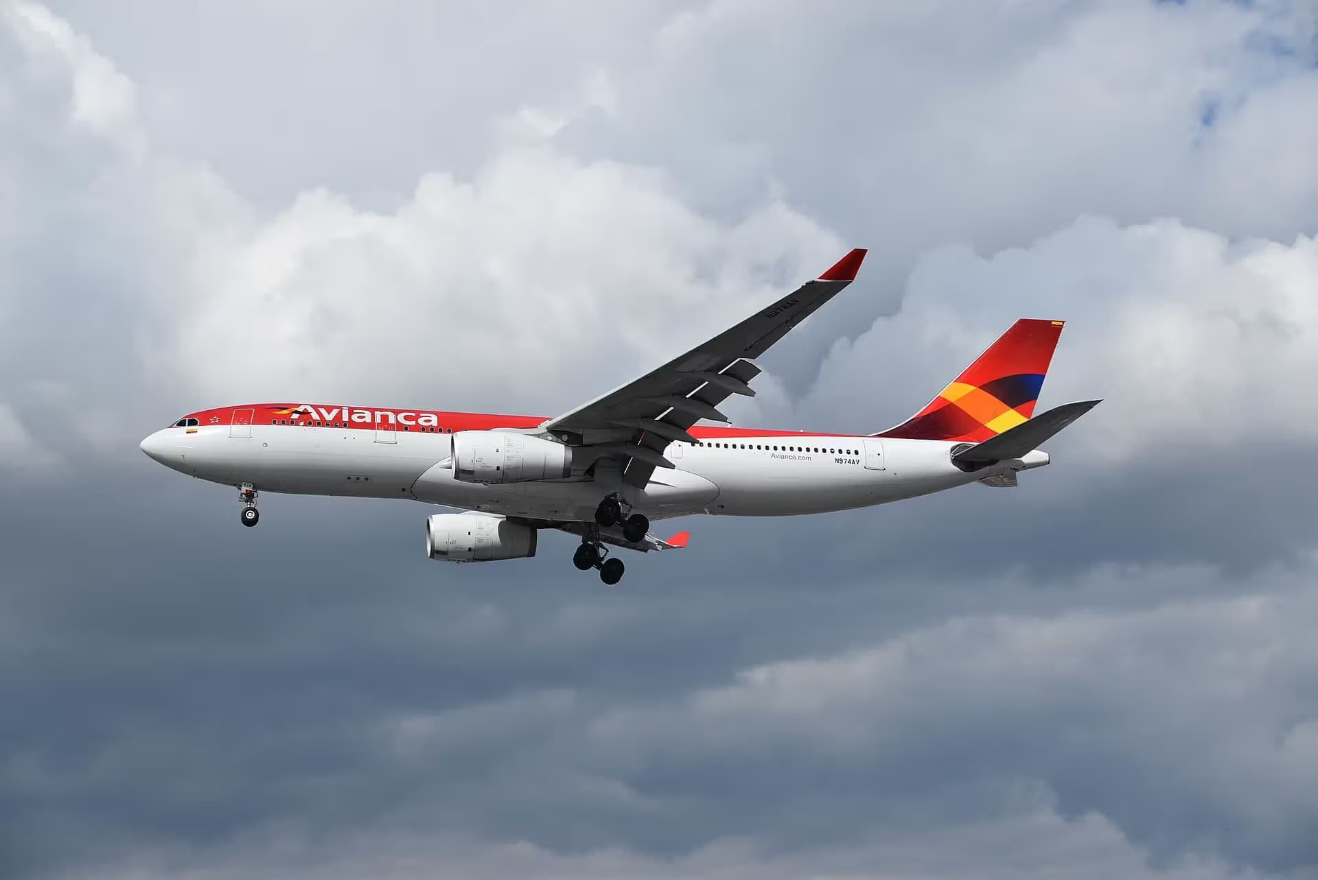 N974AV — Airbus