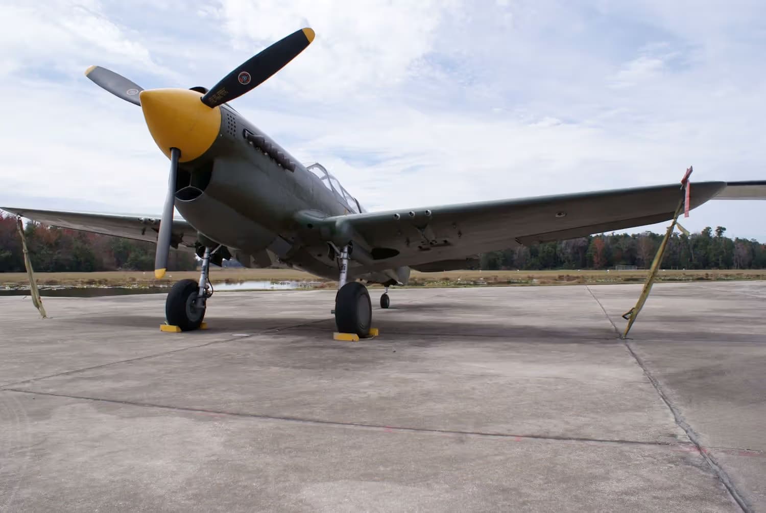 Unidentified — Single-engine aircraft
