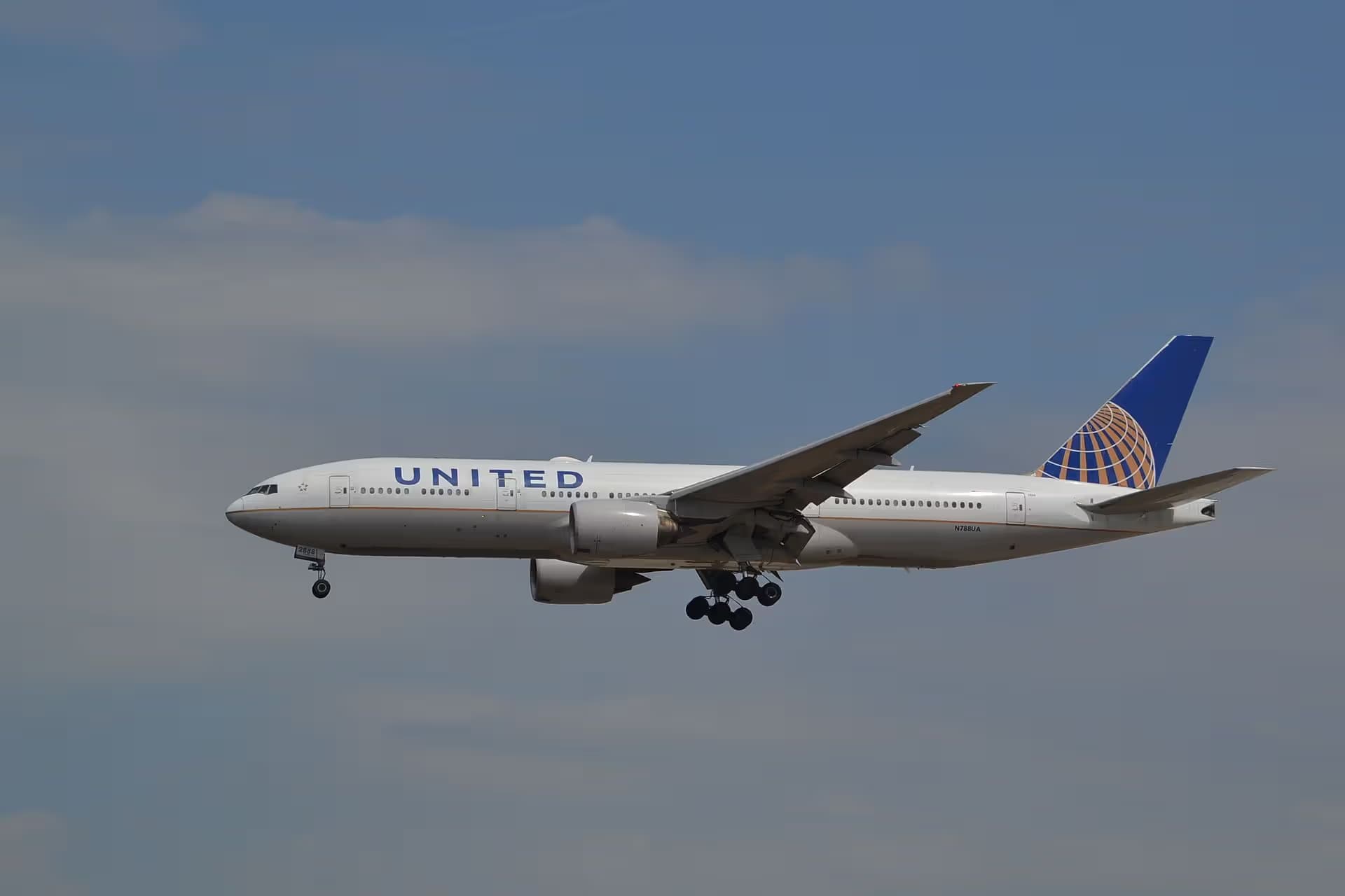 N788UA — Boeing