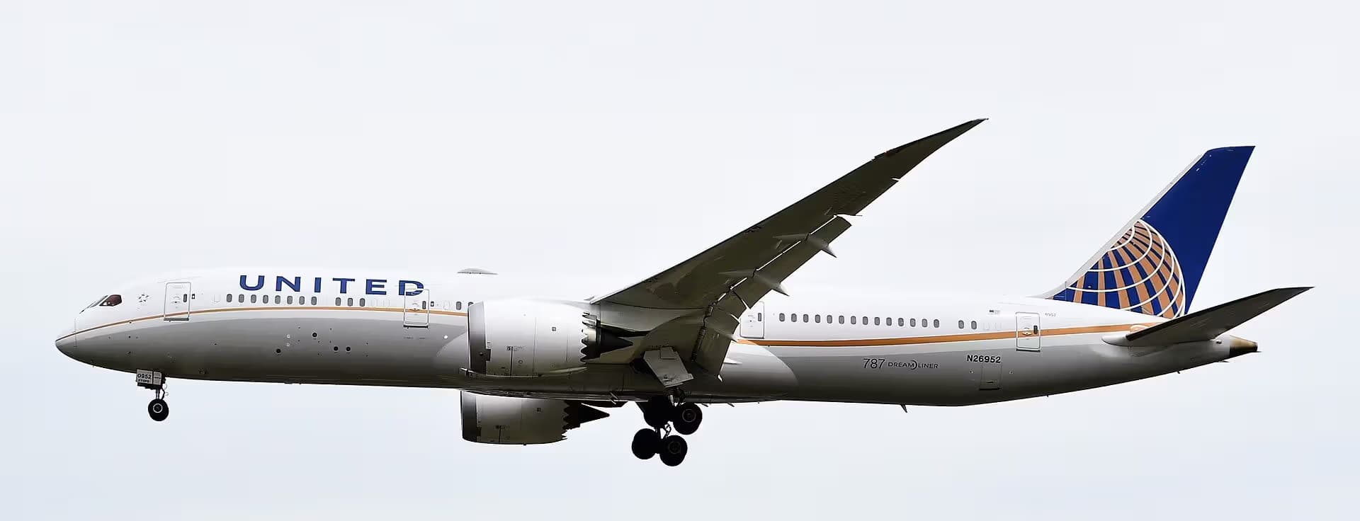 N26952 — Twin-engine aircraft