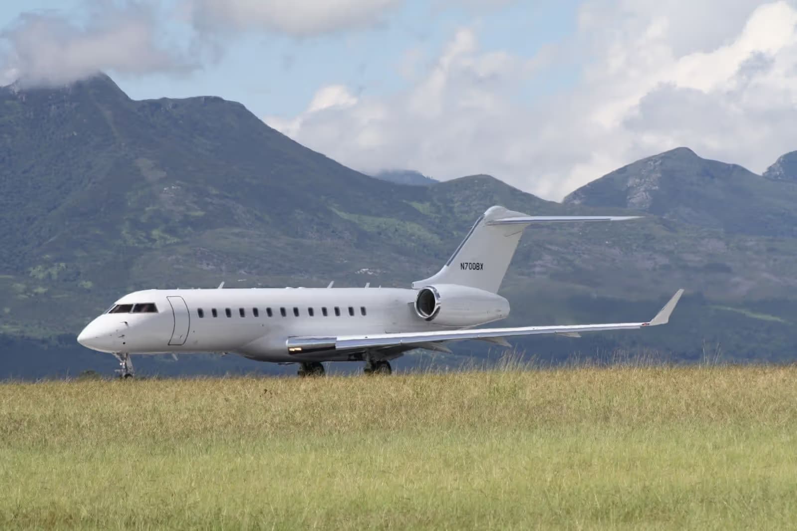 N700BX — Business jet
