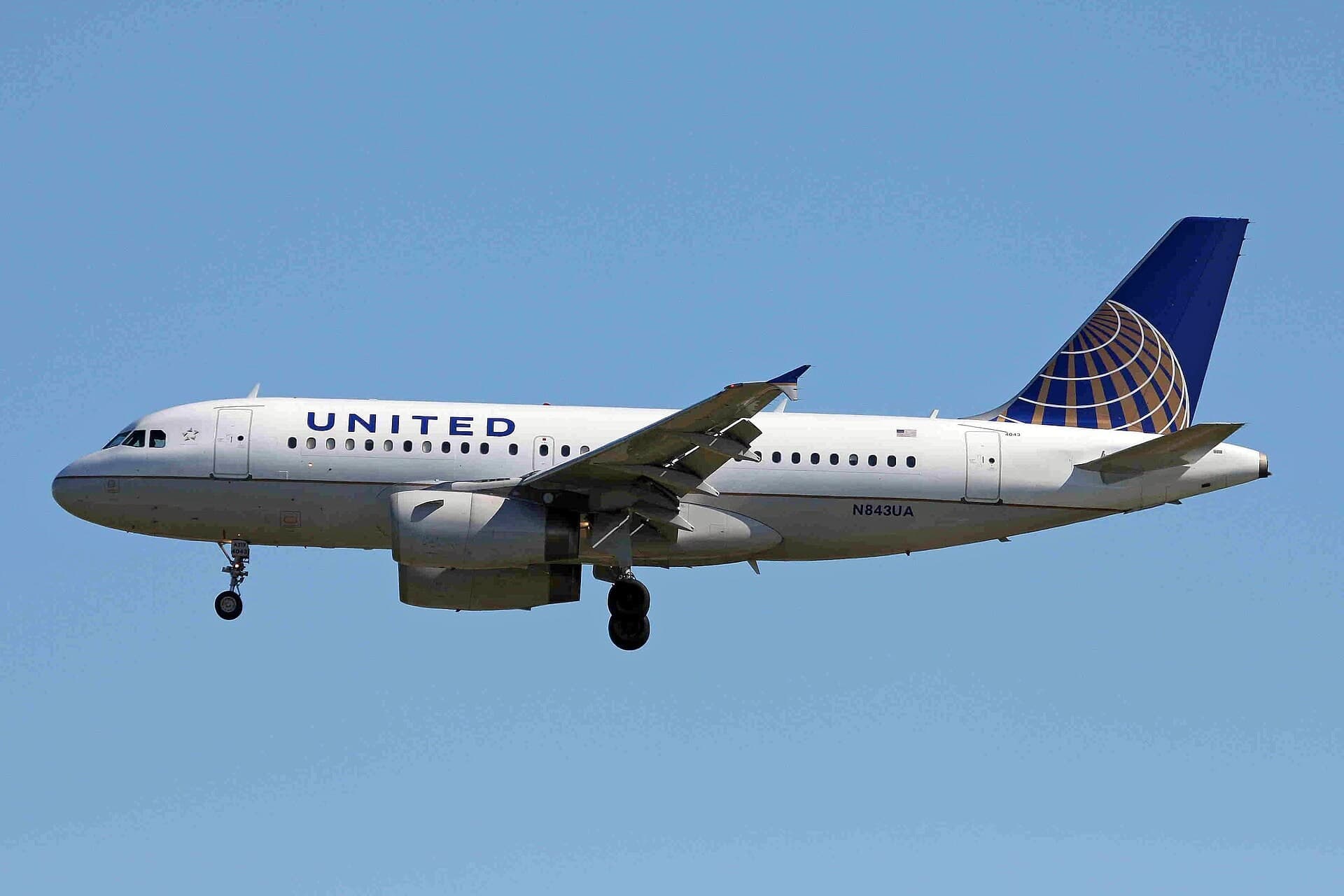 N843UA — Airbus