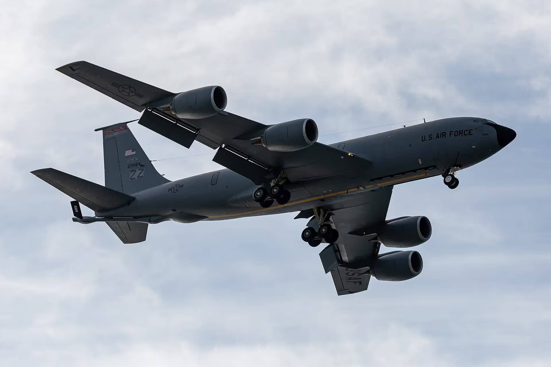 Unidentified — Boeing
